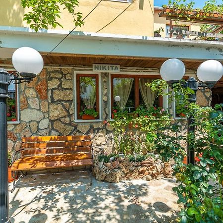 Отель Casa Nikita Вама-Веке Экстерьер фото